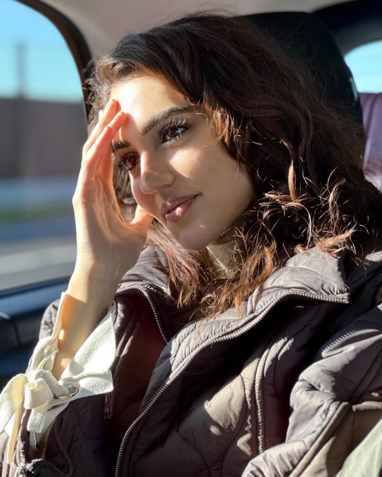 بیوگرافی و عکس های جذاب سلین گنچ